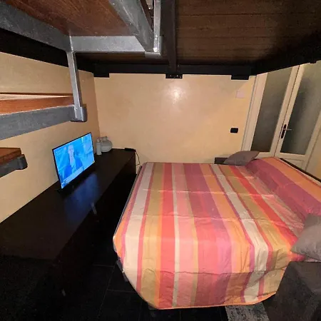 Cozy Near Dergano Metro Station Μιλάνο