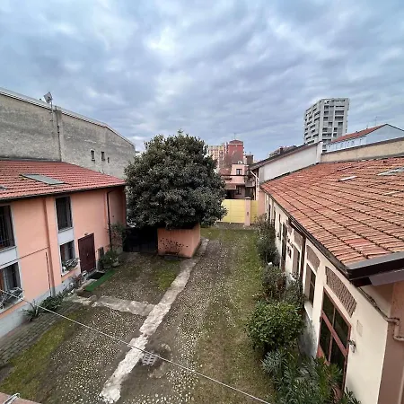 Cozy Near Dergano Metro Station Διαμέρισμα *