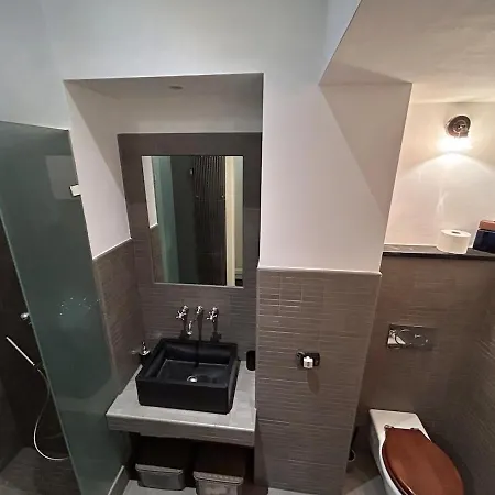 Cozy Near Dergano Metro Station * Μιλάνο